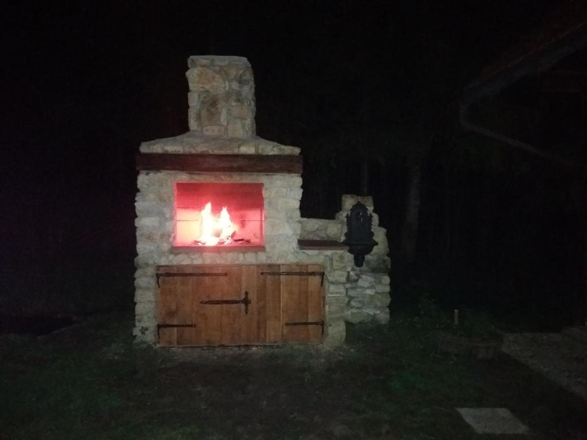 Smarje pri Jelsah Holiday House Apartment Voukov Mlin מראה חיצוני תמונה